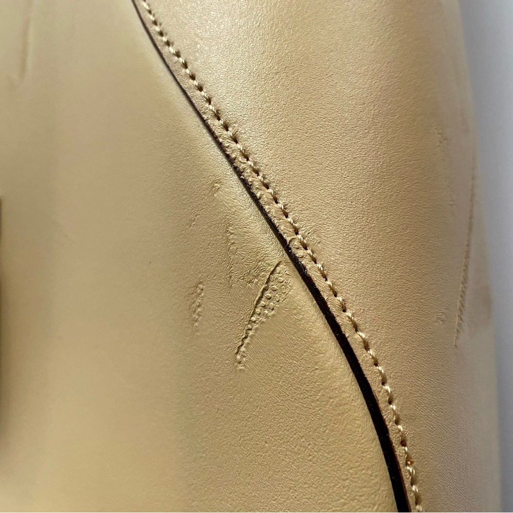 Tentazione Due leather shoulder bag
Made in Italy - Picture 14 of 15